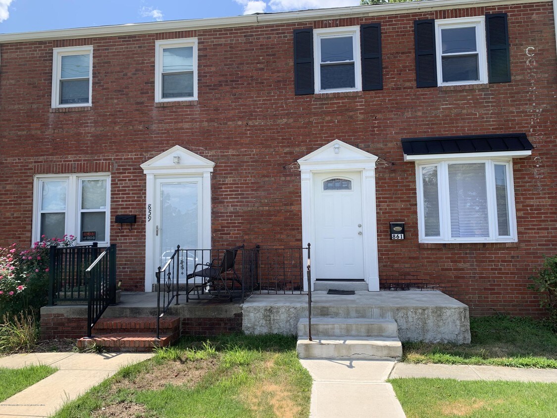 861 Parkway Ave, Ewing Township, NJ 08618 Townhome Rentals in Ewing