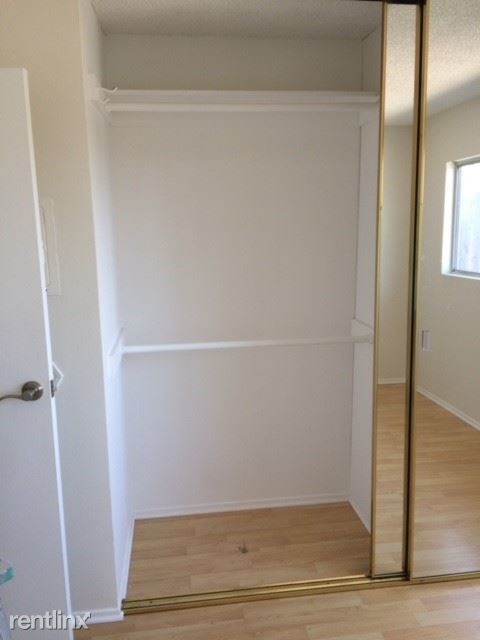 Building Photo - 4915 Catamaran St