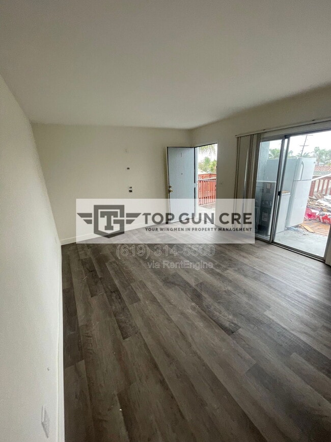 Foto del edificio - 220 E Park Ave