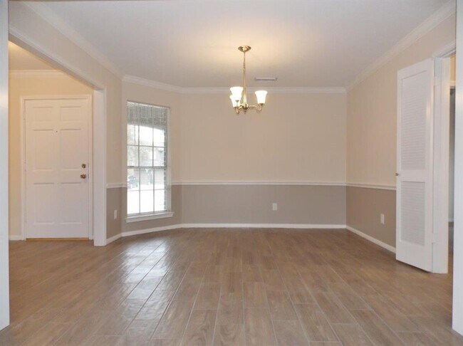 Foto del edificio - 17623 Smooth Rock Falls Dr