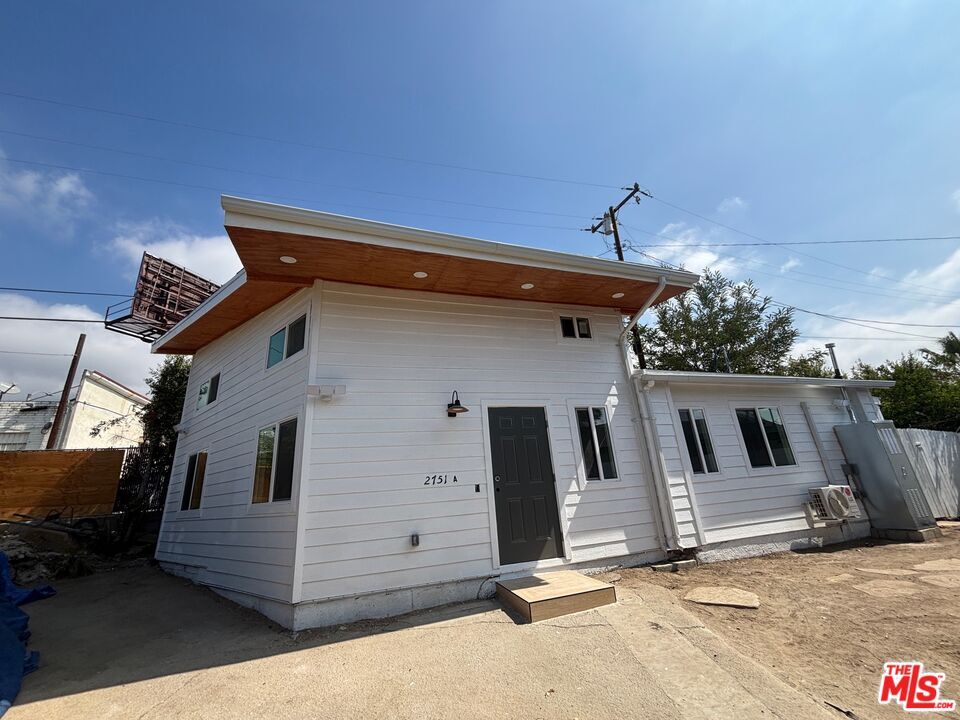 Foto principal - 2751 Mary St