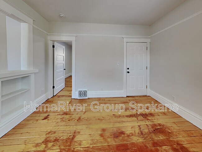 Building Photo - 2503 N Madelia St