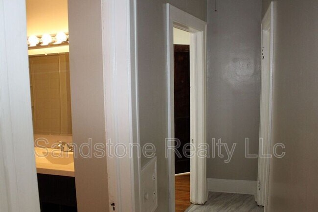 Building Photo - 3478 W 117th St