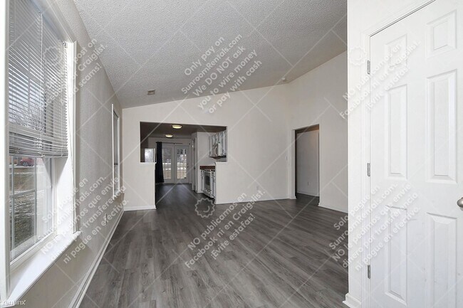 Foto del edificio - 3 br, 2 bath House - 5418 Dollar Run Ln