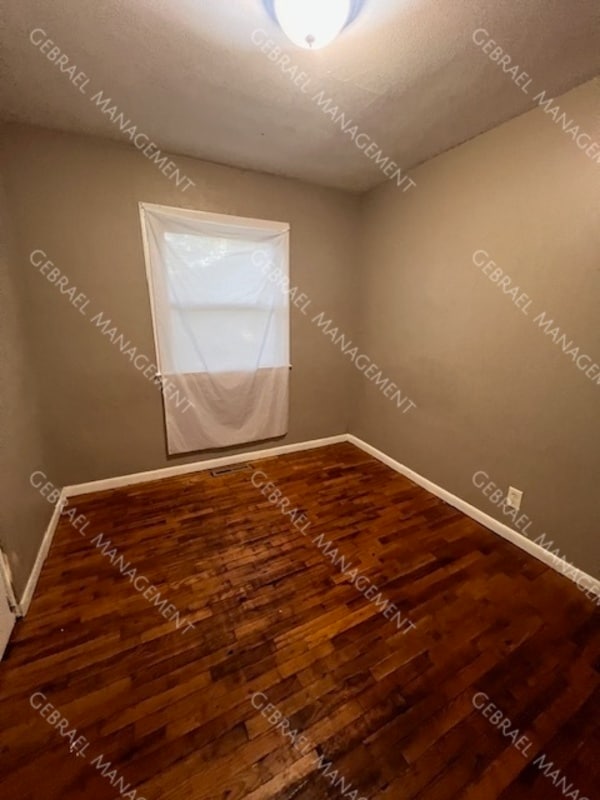 Building Photo - 2148 Disch St