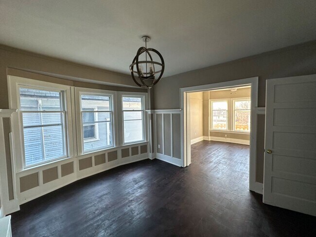Building Photo - 2516-2518 N 12th St. (Duplex)