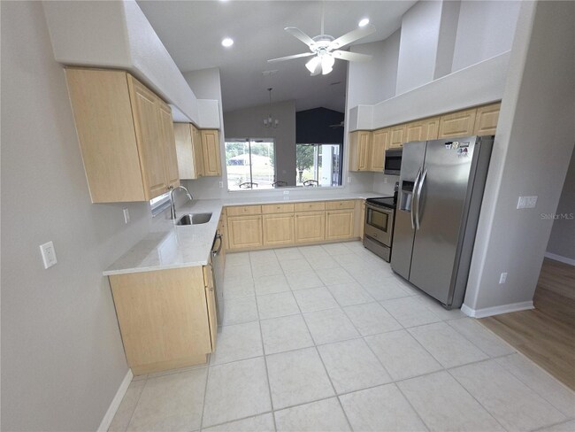 Foto del edificio - 9257 Bonnie Cove Dr