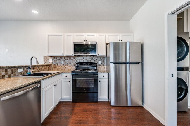 Building Photo - 312-A