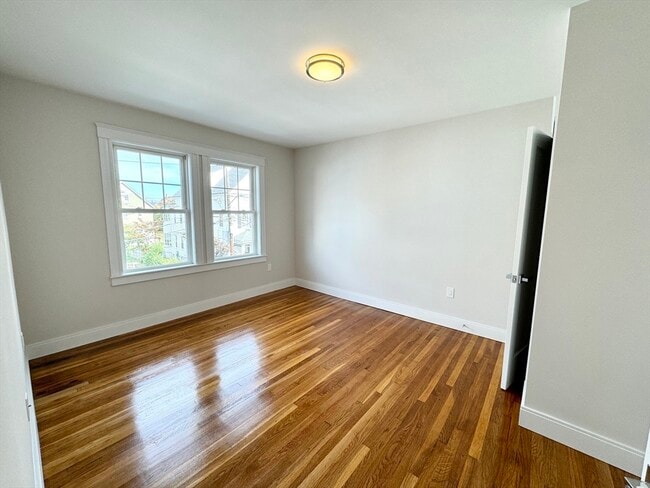 Foto del edificio - 72 Belden St