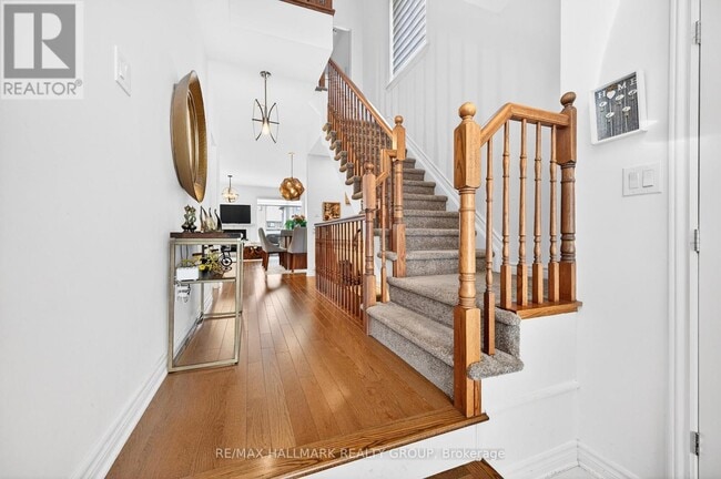 Building Photo - 705 Capricorn Cir