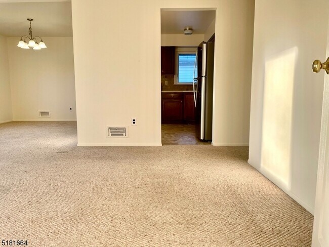 Foto del edificio - 365 Patricia Ct