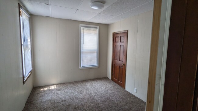 Building Photo - 668 Amity Ave