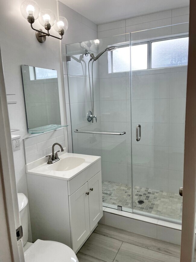 Exterior - 3412 Pearl St