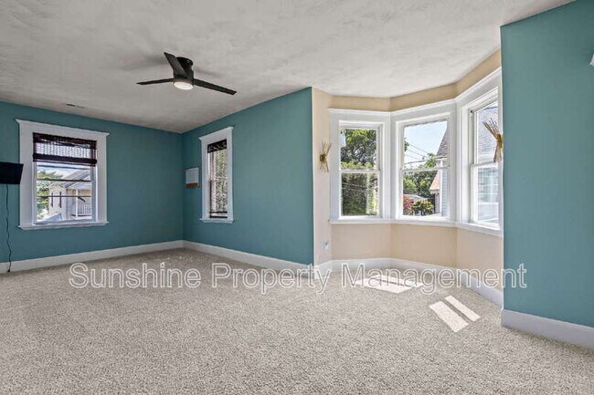 Building Photo - 110 S Willard Ave