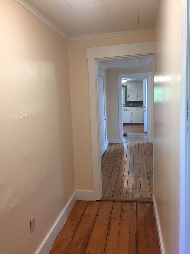 Building Photo - 60 Winship St
