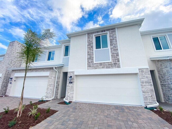 Foto del edificio - 417 Bogey Dr