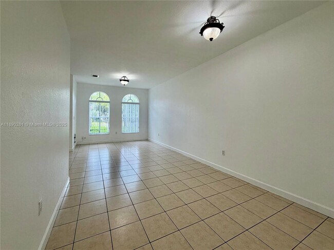 Foto del edificio - 12362 SW 122nd St