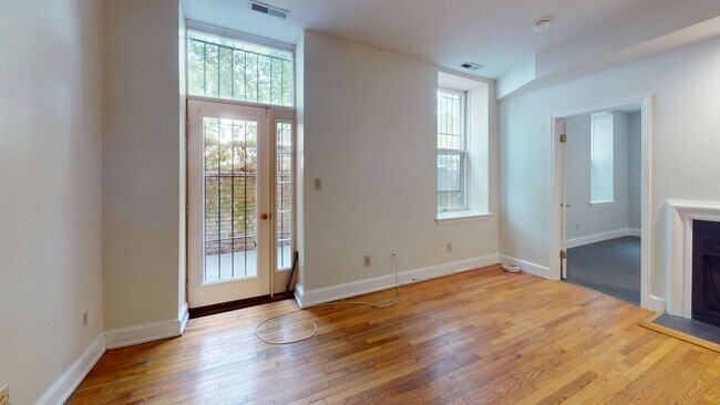 Foto del edificio - Capitol Hill 2 bedroom in Historic Buildin...