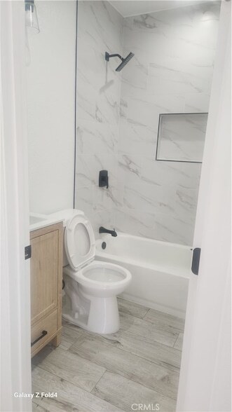 Foto del edificio - 5325 Latham St