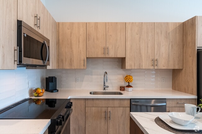 2BR, 2BA - 820SF - Kitchen - SORA Apartments