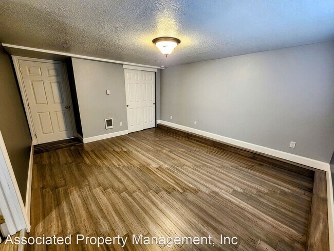 Building Photo - 2 br, 1 bath House - 2736 17th Pl