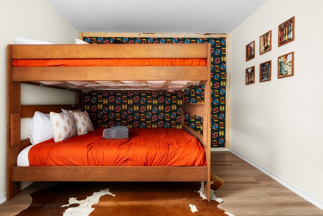 Foto del edificio - 7408 Derby Downs Dr