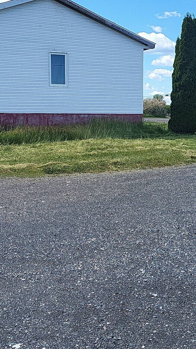 Building Photo - 697 Eudistes Ln