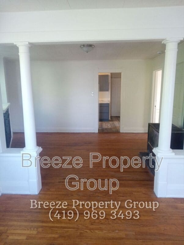 Building Photo - 228 Langdon St