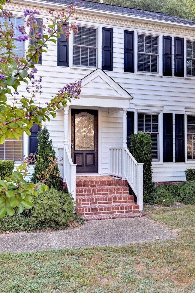 Building Photo - Beautiful Home on Quiet Cul-de-sac