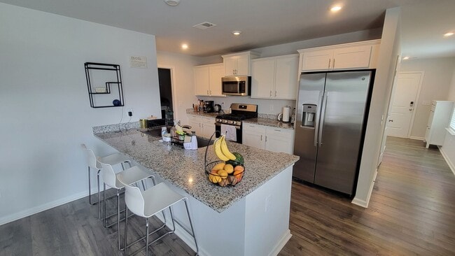 Photo - Like New 4 Bed, 2.5 Bath Townhome Available in Greenville