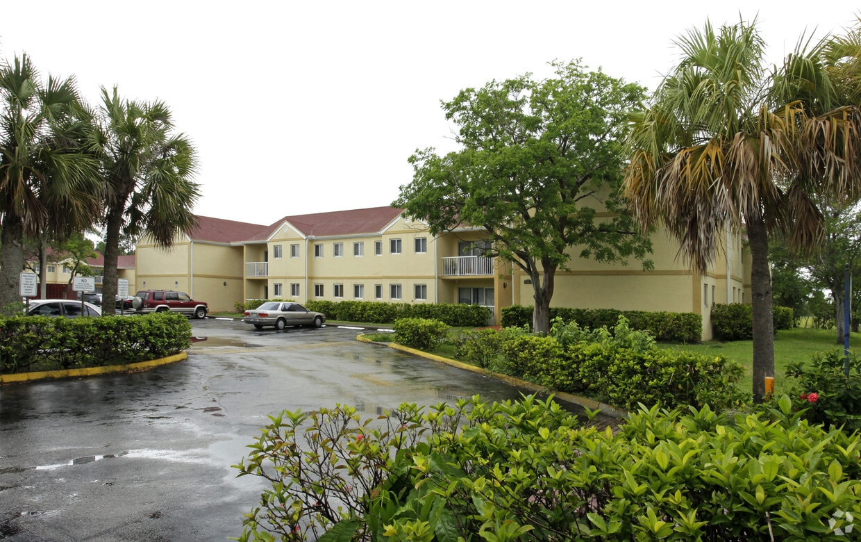 Willow Walk Apartments in Miami, FL