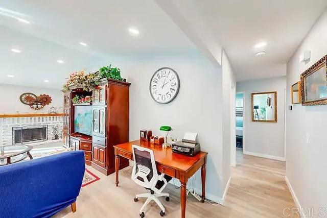 Foto del edificio - 4075 Johnson Dr