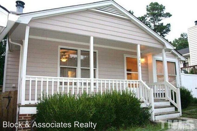 Foto del edificio - 3 br, 2 bath House - 124 Oak Hill Loop