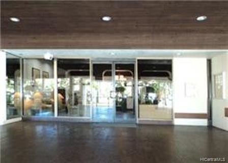 Building Photo - 2140 Kuhio Ave.