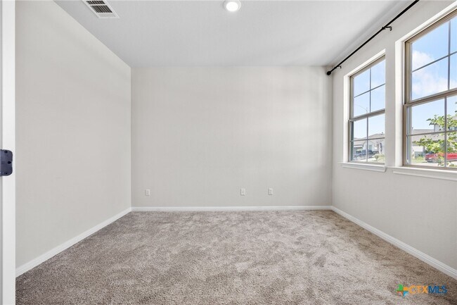 Foto del edificio - 139 Gullivers Dr