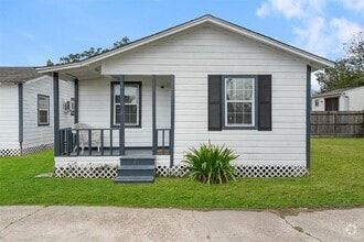 Building Photo - 8516 Spaulding St