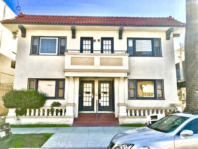 Primary Photo - 208 Falcon Ave