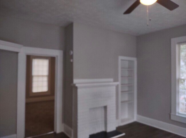 Living room - 920 Lamore St