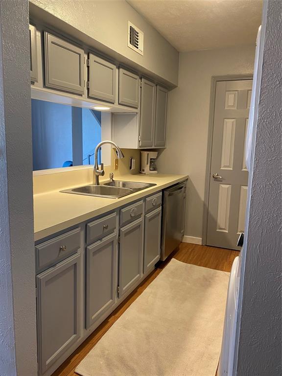 Building Photo - 204 Lakeview Terrace