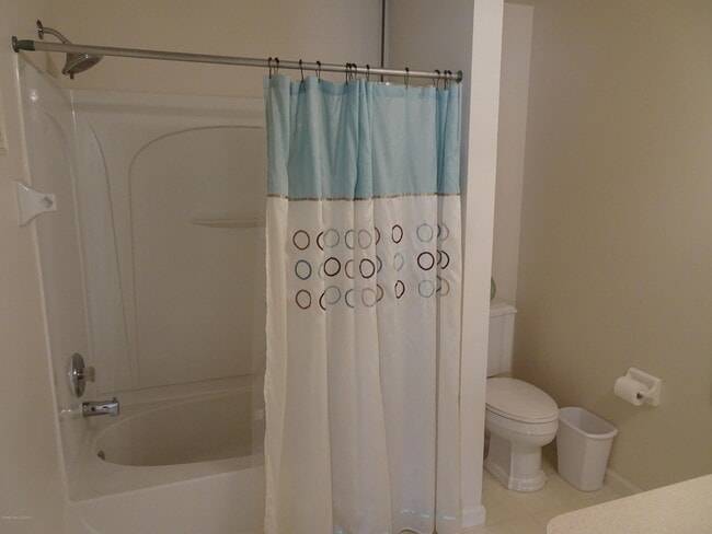 Primary Bathroom - 1120 Luminary Cir