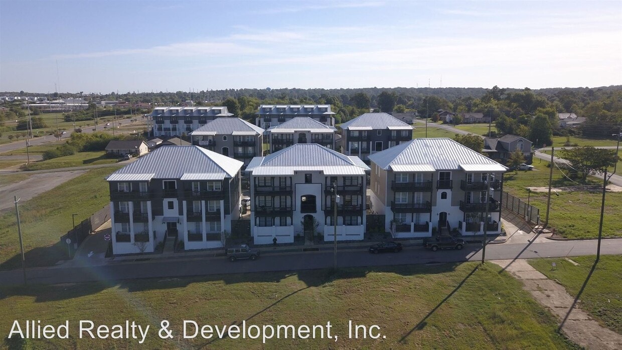 Primary Photo - 2 br, 2 bath Apartment - 936 21st Avenue East