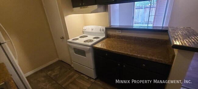 Foto del edificio - 4700 Boulder Dr