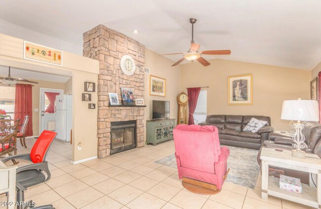 Foto del edificio - 7322 W Tuckey Ln