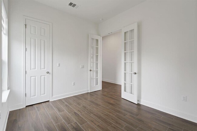 Building Photo - 7115 Calpe Dr
