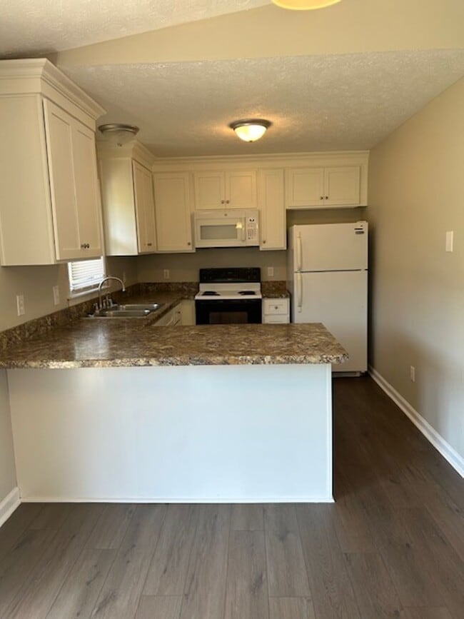 Building Photo - Nice Ranch in Fairhaven      240520