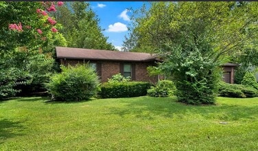 Building Photo - 809 Clifford Dr