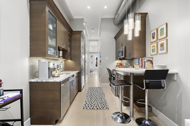 Building Photo - 313 Washington St