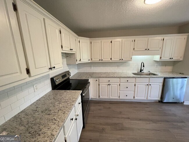 Building Photo - 177 Melleray Ct