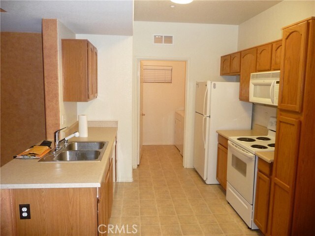 Building Photo - 41410 Juniper St