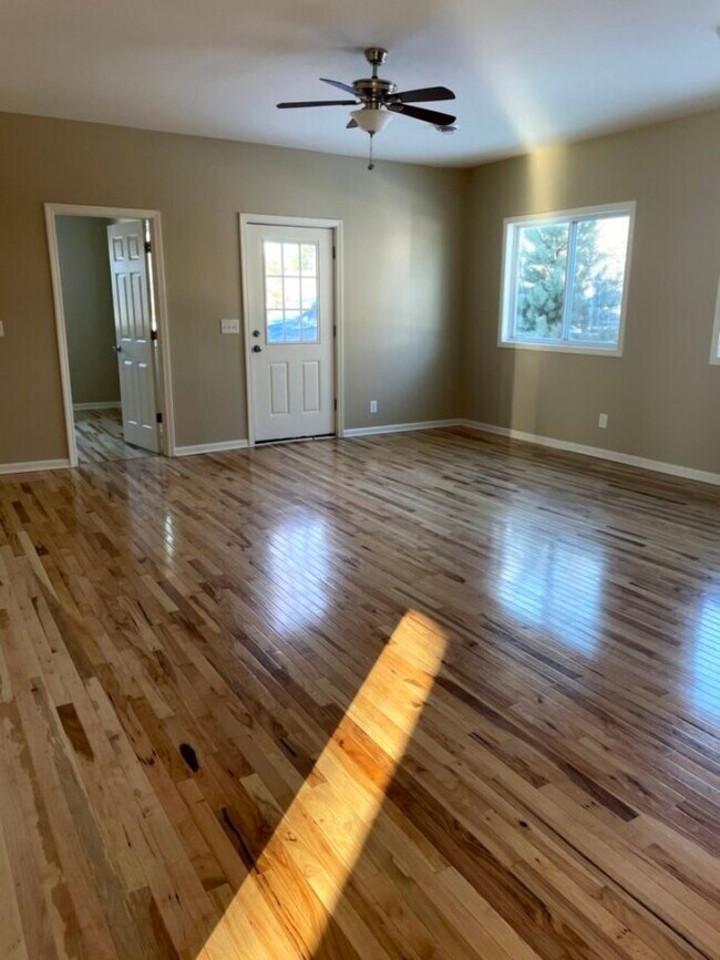 Foto del edificio - 3 Bdrm/2 bath Ranch - Lilly Lake